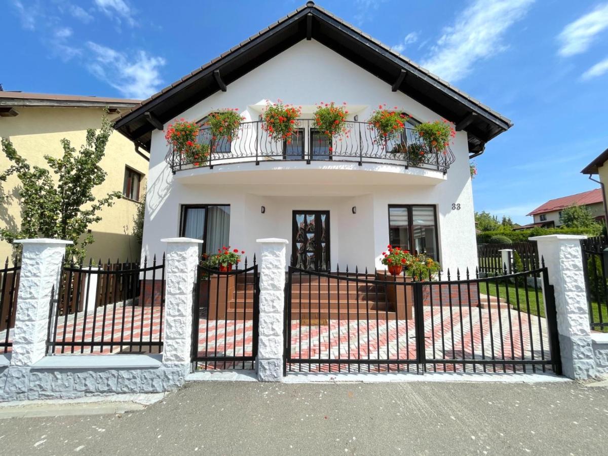Vila Rolizo Braşov Exteriör bild